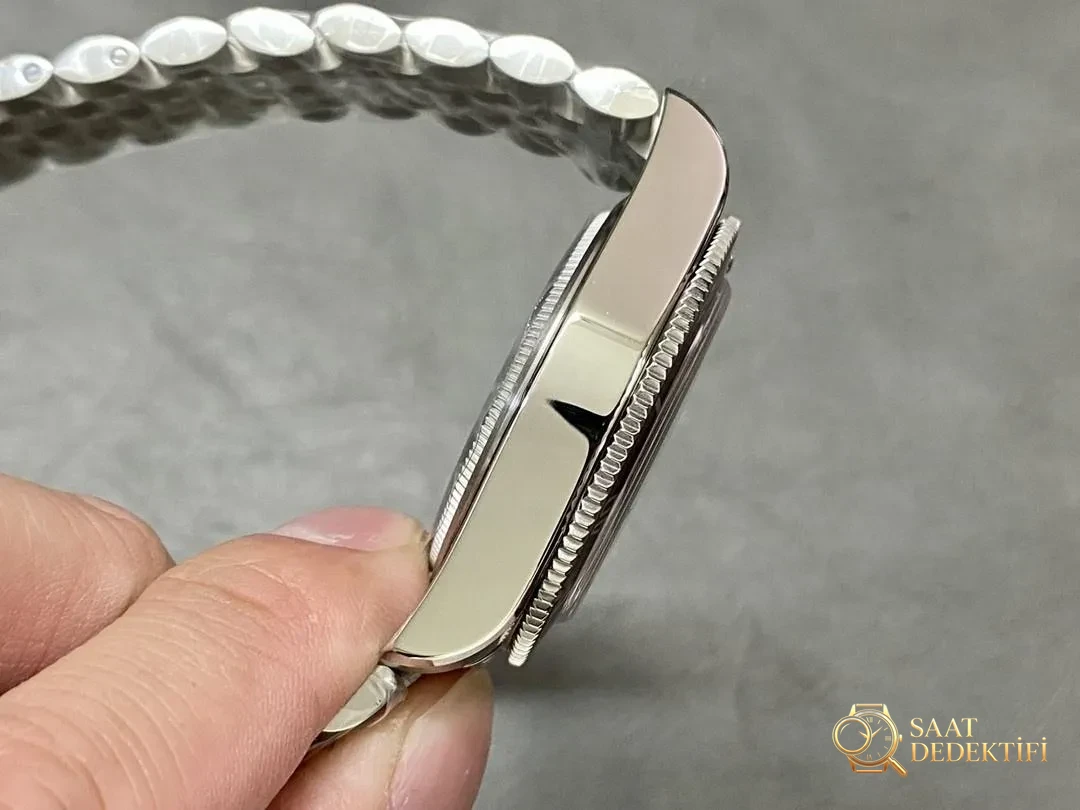 ZF Factory Tudor Black Bay M7941A Kırmızı Kalkan işçilik açısından her yönden iyi mi? - Bilezik, Toka ve Klips Mekanizması