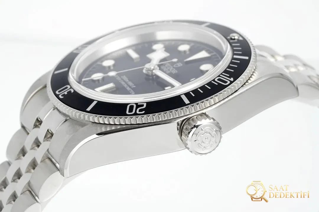 ZF Factory Tudor Black Bay M7941A1A0NU yeni model tanıtımı - Klips Kilidi ve Lazer Damgalar