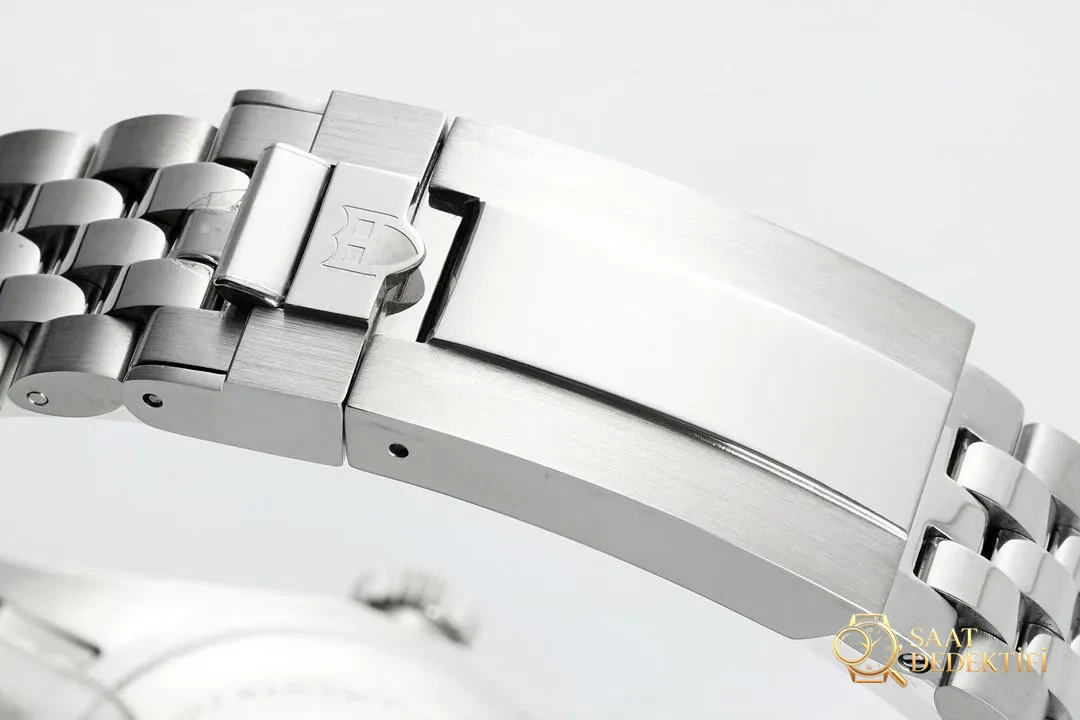 ZF Factory Tudor Black Bay M7941A1A0NU yeni model tanıtımı - Fosfor ve Super-LumiNova Gece Görünümü