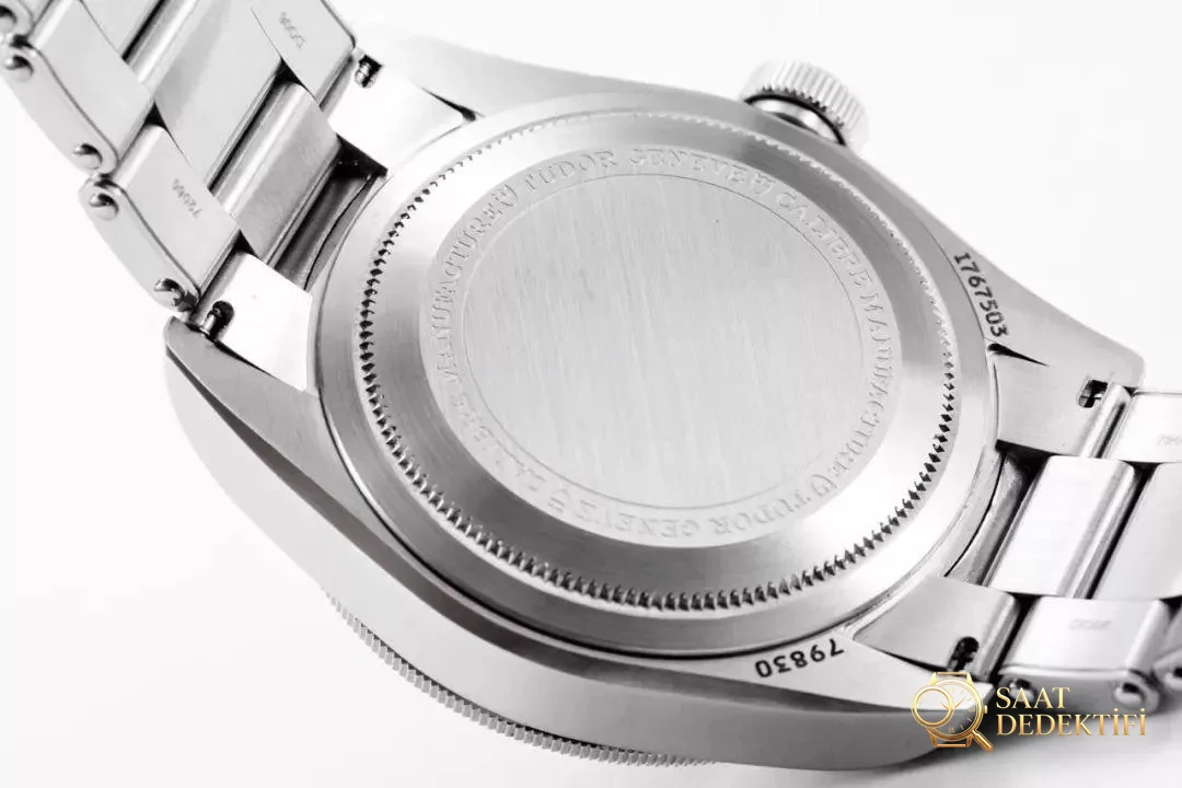 ZF Factory Tudor Black Bay M79830RB-0001 GMT Kırmızı-Mavi Bezelli Replika Saat Gerçek-Replika Karşılaştırması İncelemesi - Mekanizma Çark Dizilimi ve Taş Yatakları