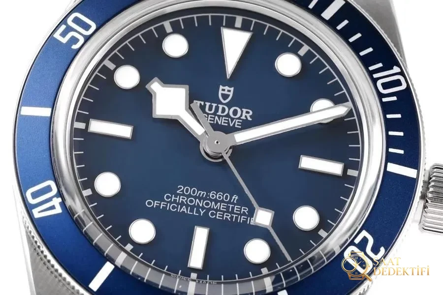 ZF Factory Tudor Black Bay serisi M79030N-0001 kol saati incelemesi - Kasa Profili ve Kurma Kolu İncelemesi