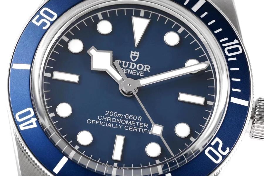 ZF Factory Tudor Black Bay serisi M79030N-0001 kol saati incelemesi — 3. fotoğraf