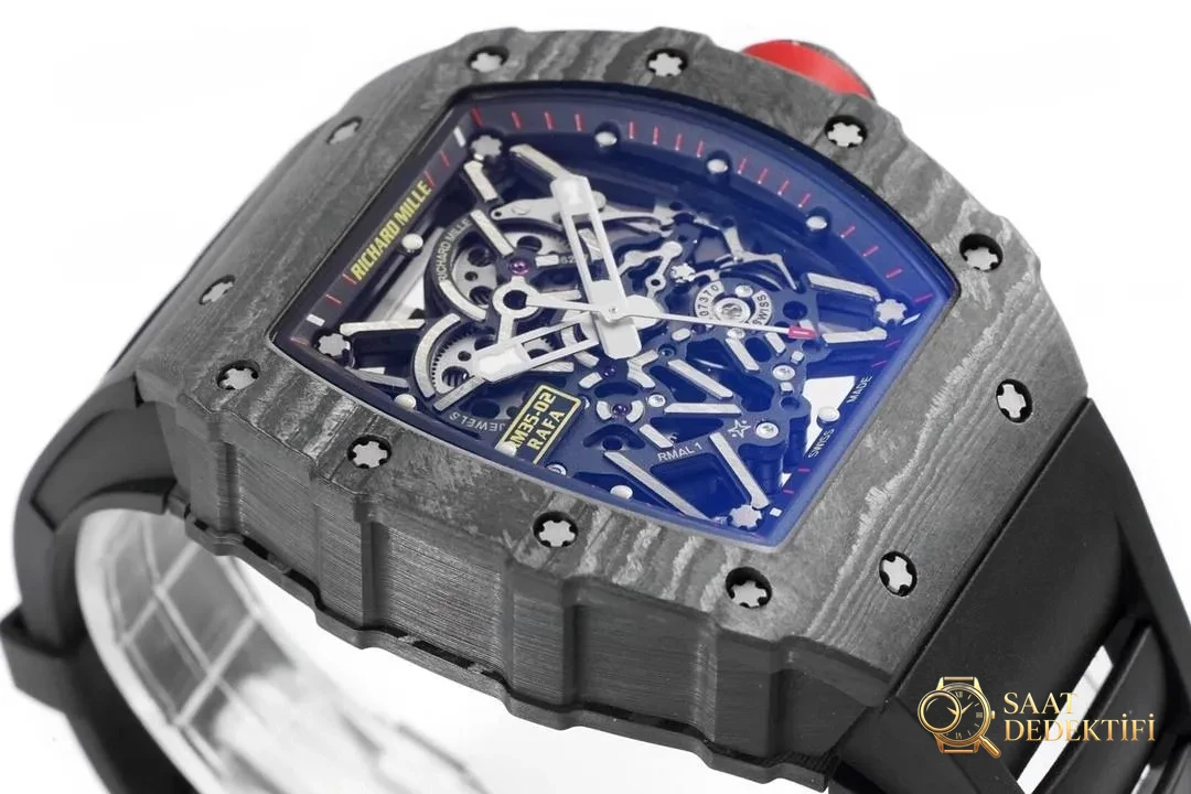 ZF Factory V3 sürümü Richard Mille karbon fiber RM35-02 almaya değer mi? - Arka Kapak ve Mekanizma Detayı