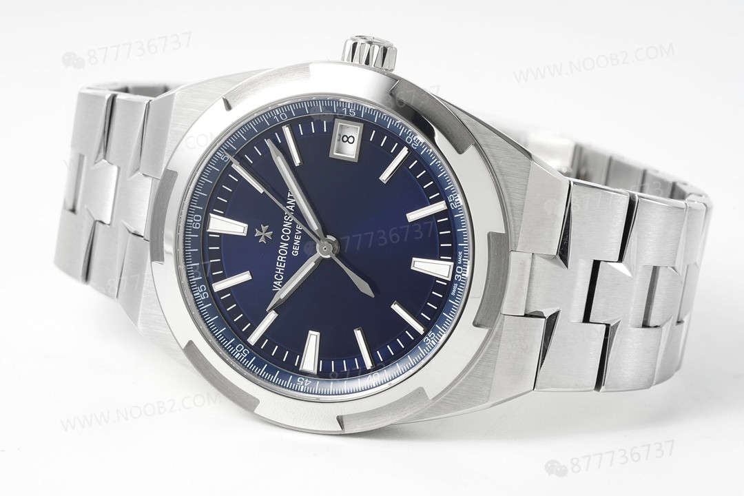 ZF Factory Vacheron Constantin Overseas 4500V ile 8F arasında ne fark var? — 6. fotoğraf