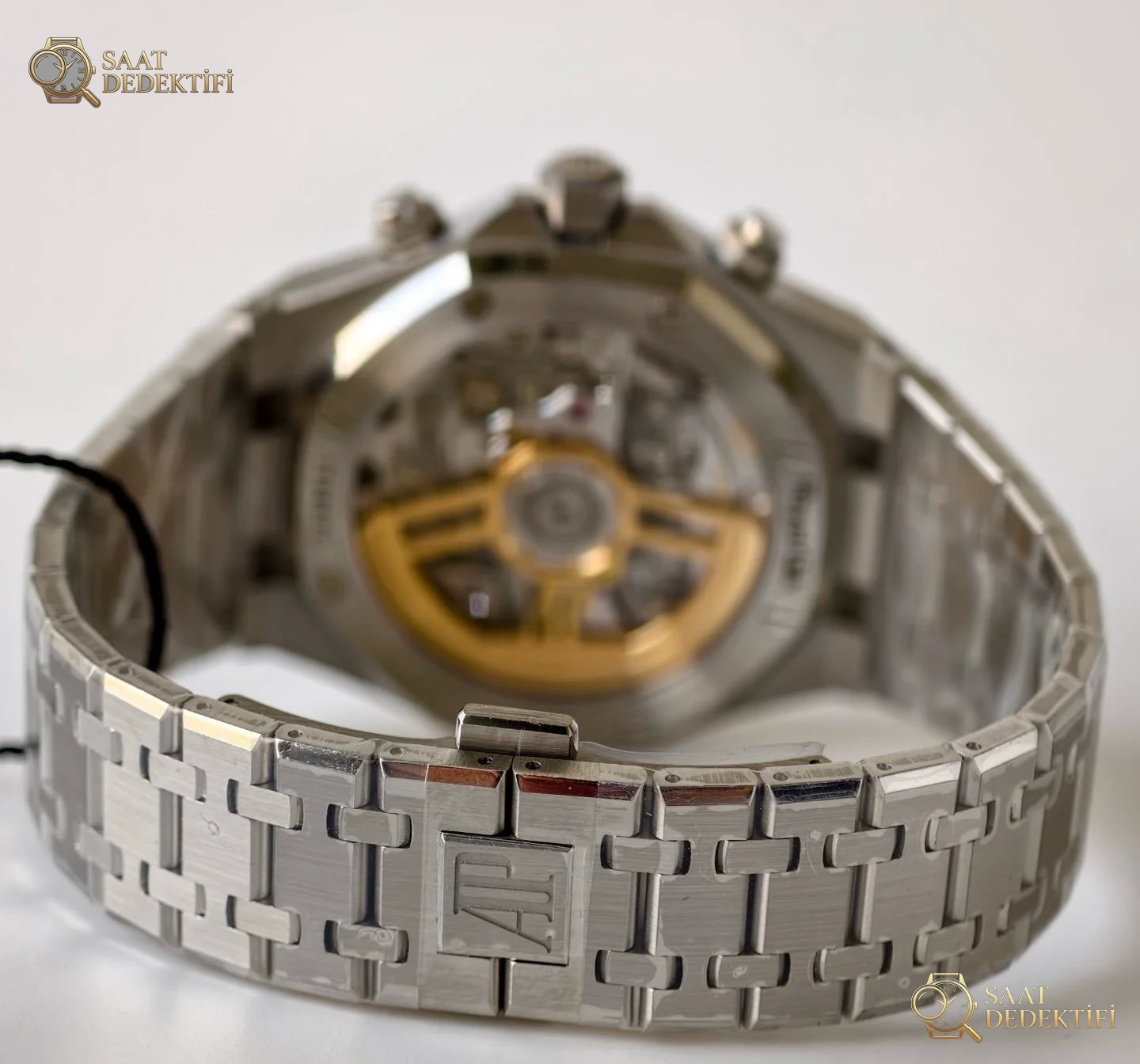 ZF Factory vs APS Factory Audemars Piguet 26240 Kronograf Karşılaştırması - Makro Laboratuvar ve Detay İncelemesi