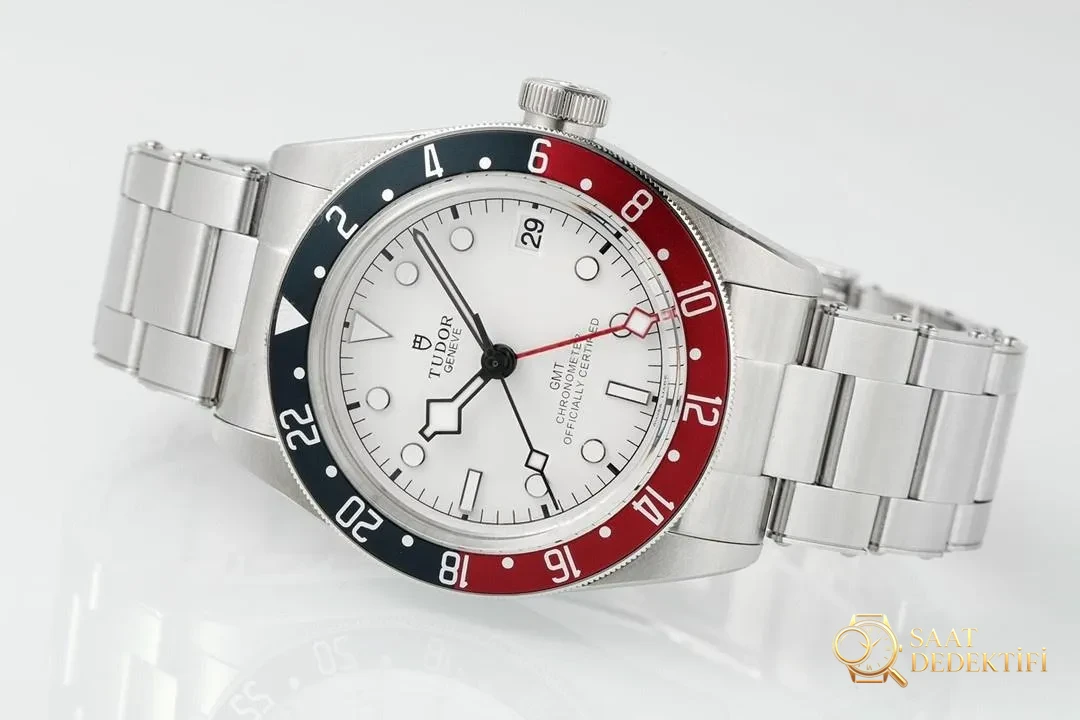 ZF Factory Yeni Tudor 2023 Black Bay 79830 GMT modeli - Klips Kilidi ve Lazer Damgalar