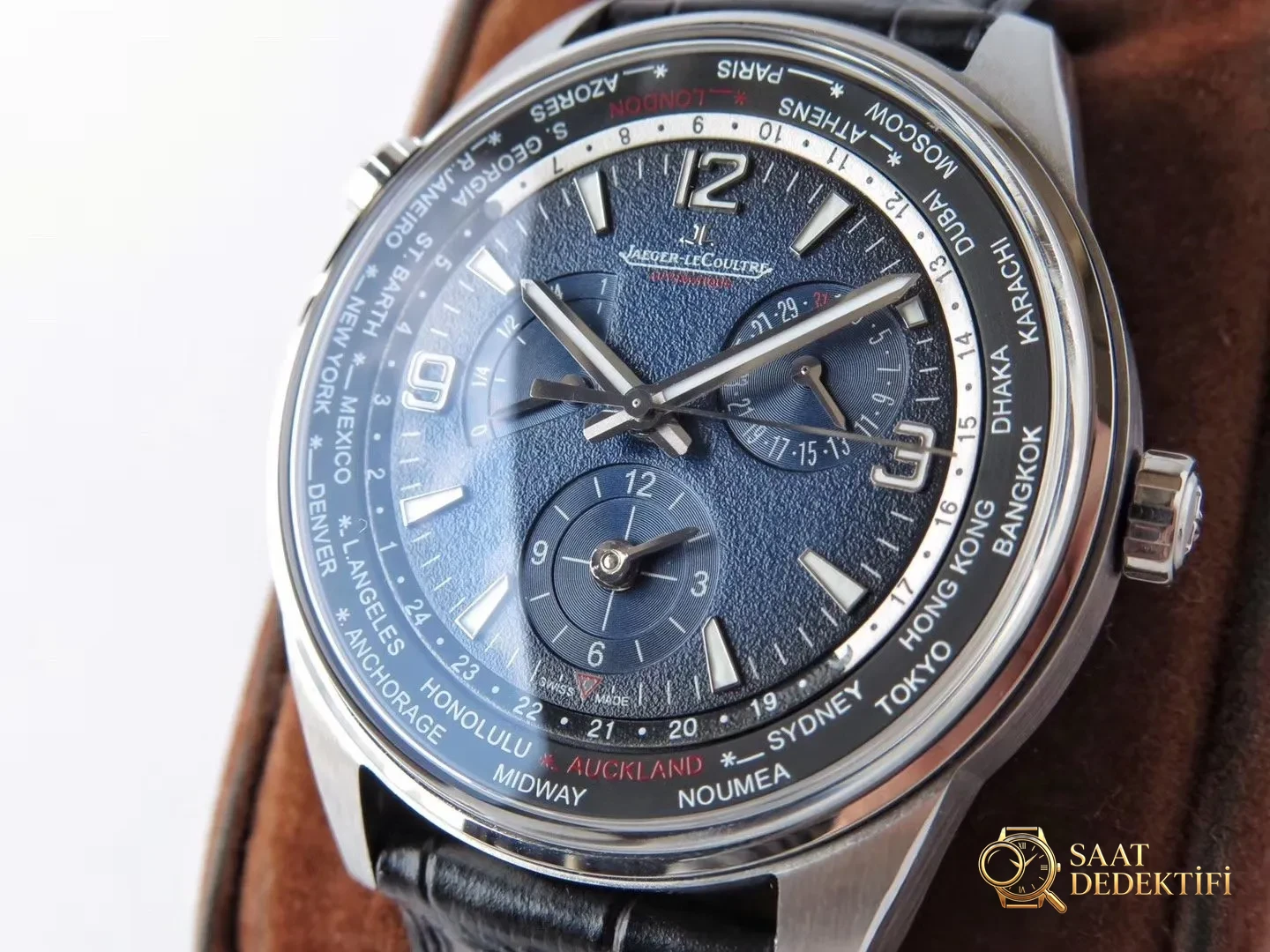 ZF Factory yeni ürün: Jaeger-LeCoultre Polaris serisi Geophysic World Time saat (904847J) - Arka Kapak ve Mekanizma Detayı
