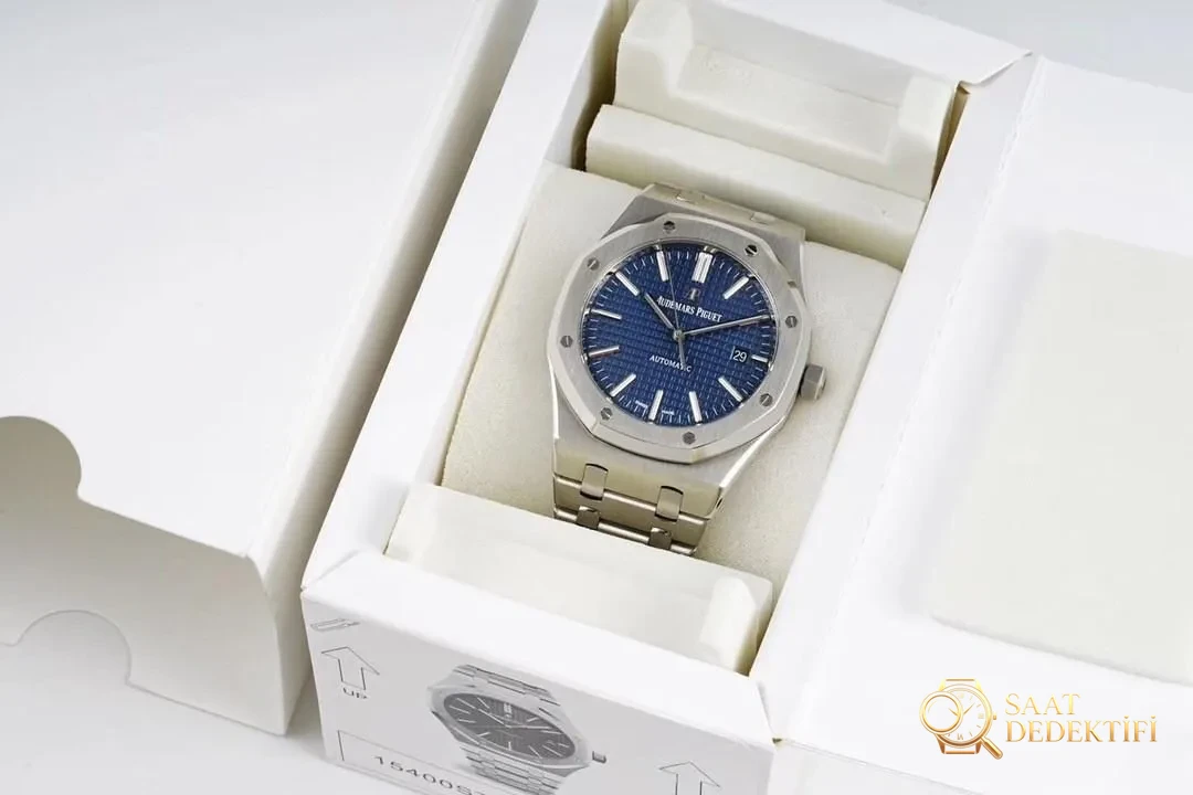 Z+f gerçekten ZF Factory mı? İşçilik detayları nasıl? JF Audemars Piguet 15400 ile karşılaştırınca hangi replika daha iyi? - Kurma Kolu Yivleri ve Tutuş Dokusu