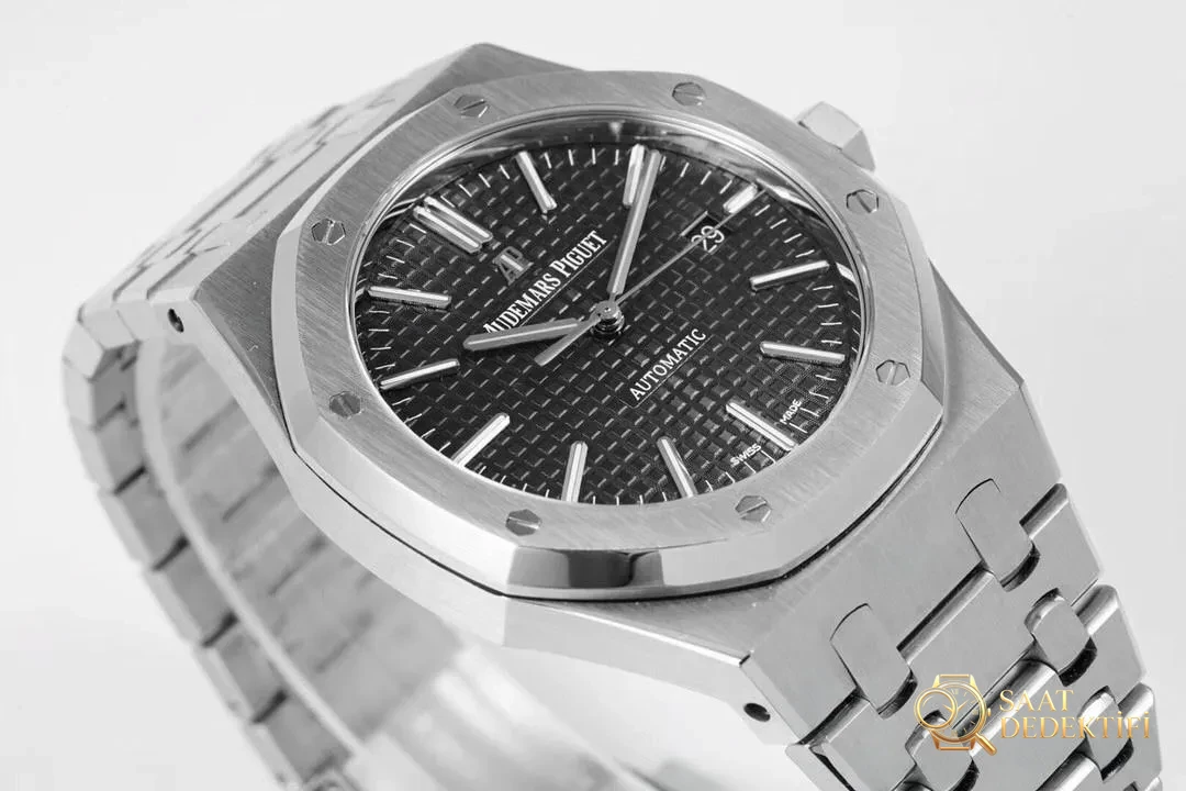 Z+f gerçekten ZF Factory mı? İşçilik detayları nasıl? JF Audemars Piguet 15400 ile karşılaştırınca hangi replika daha iyi? - Cam Yansıma Önleyici (AR) Kaplama