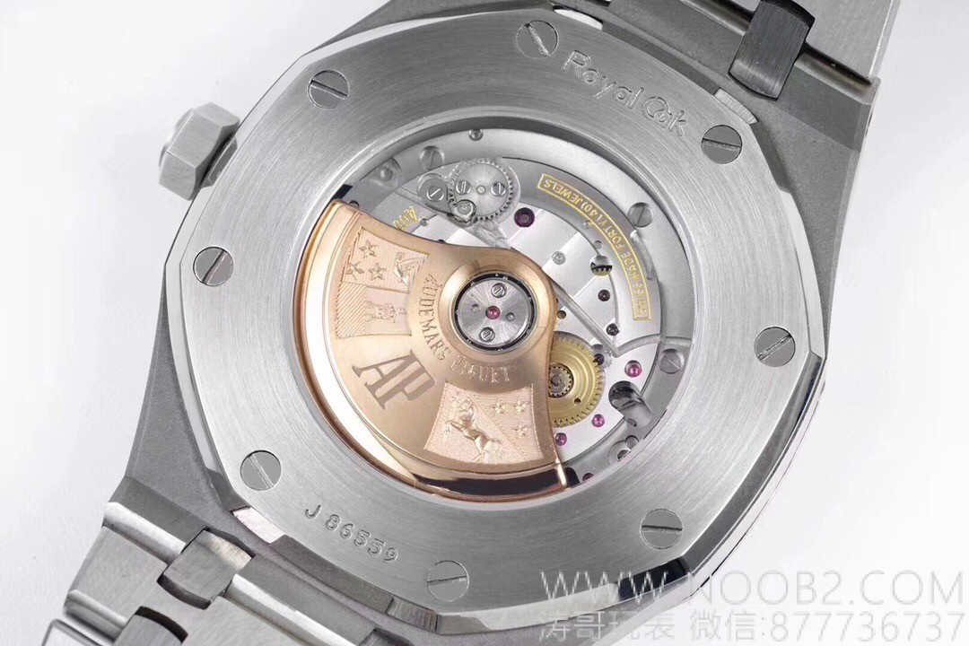 Z+f gerçekten ZF Factory mı? İşçilik detayları nasıl? JF Audemars Piguet 15400 ile karşılaştırınca hangi replika daha iyi? — 24. fotoğraf