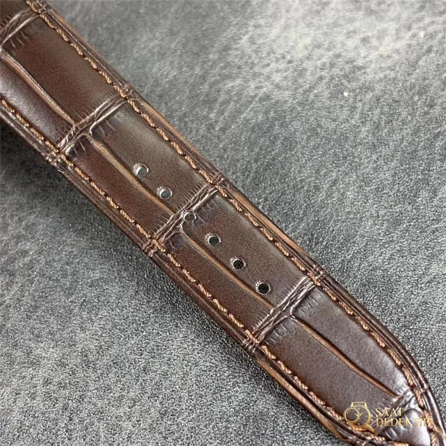 ZF Jaeger-LeCoultre Rendez-Vous Q3523570 Bezeli Elmas Taşlı Saat, Altın Kasa Kahverengi Kayış - Bilekte Duruş ve Kasa Orantısı