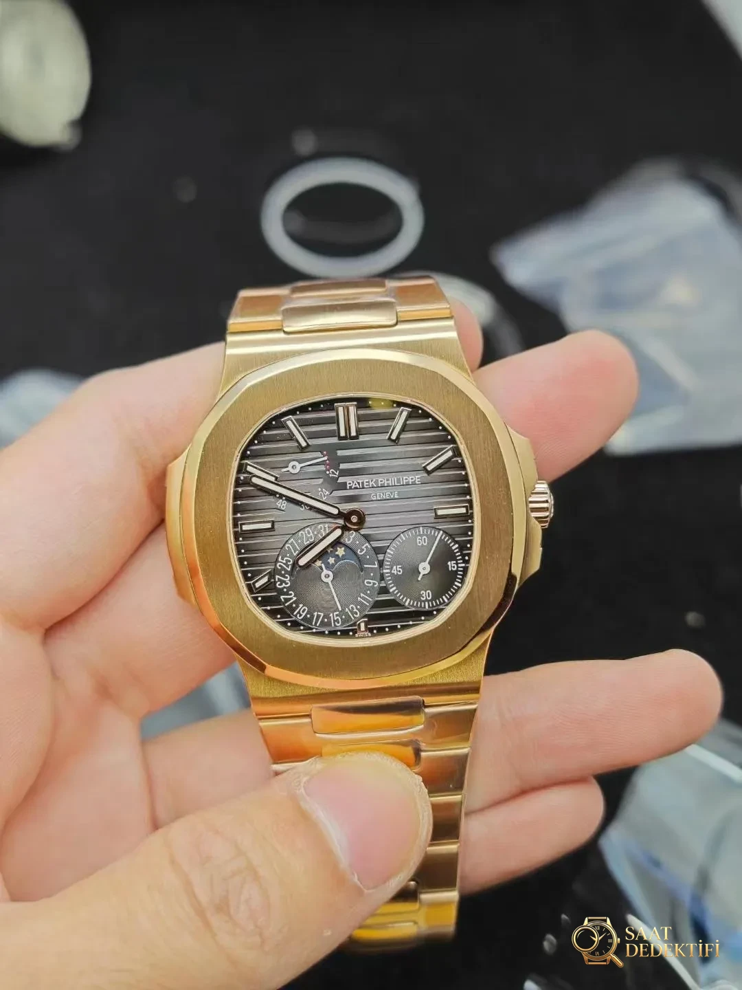 Patek Philippe Nautilus 5712R ZF Factory İncelemesi - Ön Görünüm ve Kasa Tasarımı