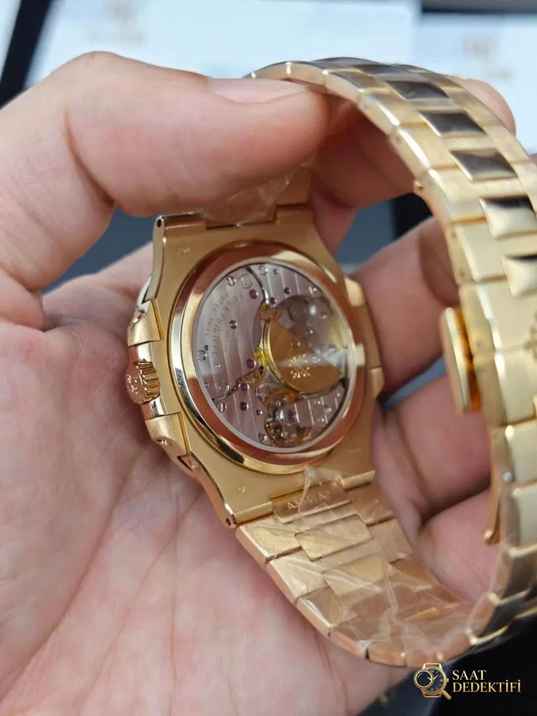 ZF V2 Replica Patek Philippe Nautilus 5712r Moon Phase - Bilezik Bakla Ayrımı ve Pim Yapısı