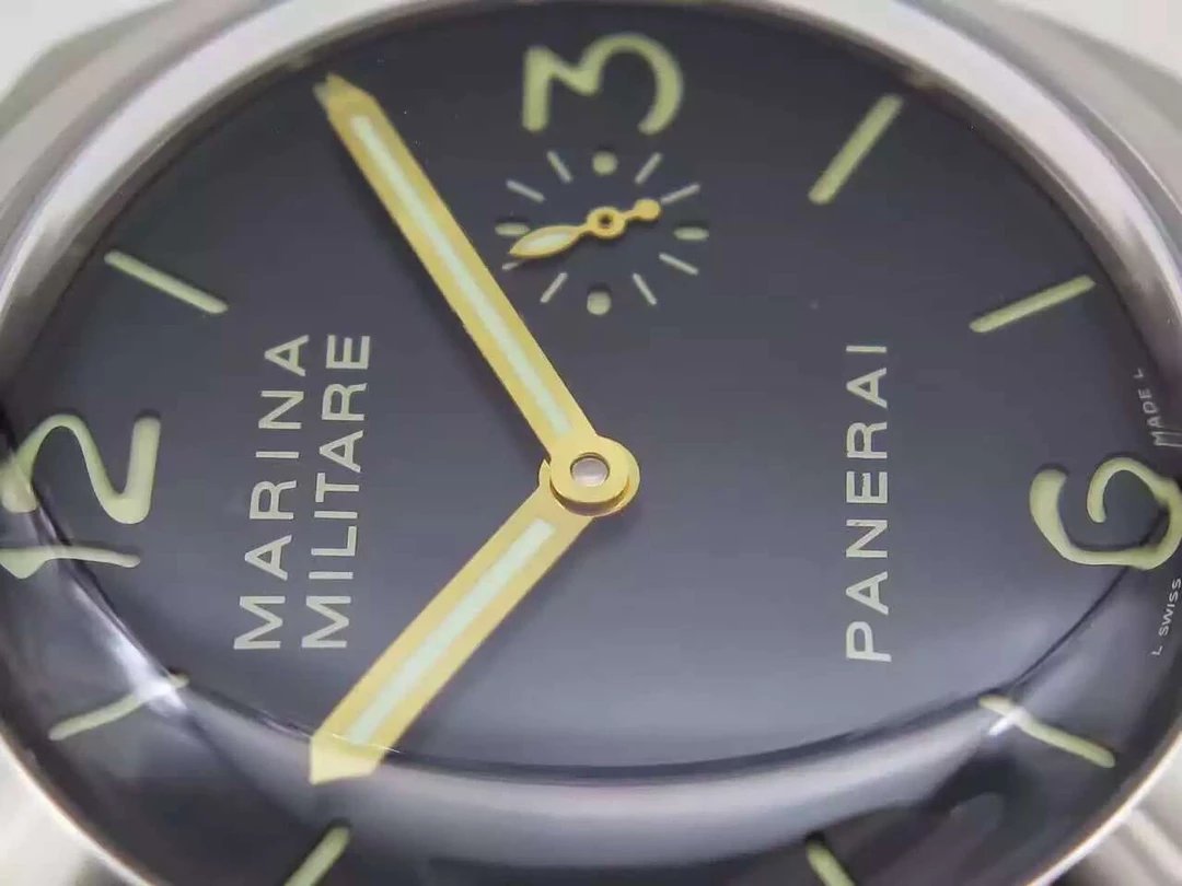 PAM 217 Small Saniye İbresi