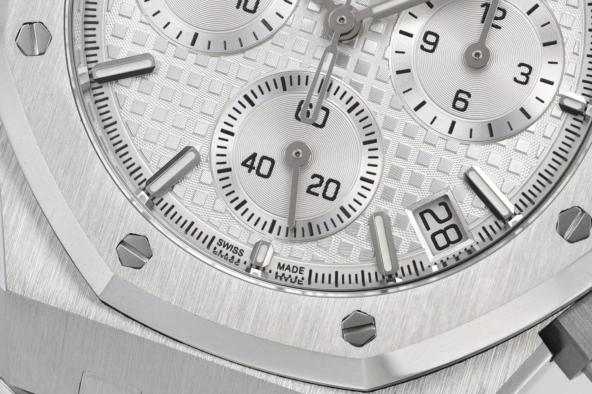 ZF Yeni Ürün | Zamanla Olgunlaşan, Keskin Hatlarında Gizli Güç — Audemars Piguet Royal Oak 26240 — 14. fotoğraf
