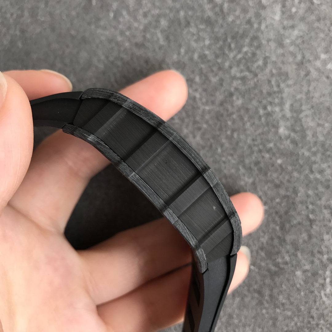 ZFactory'den Yeni Richard Mille Karbon Saatler — 5. fotoğraf