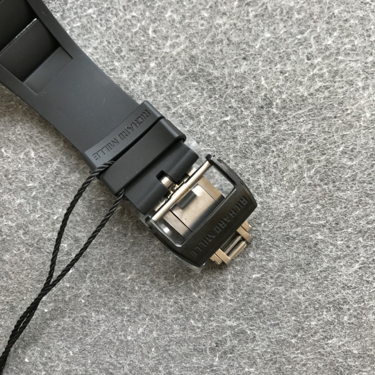 ZFactory'den Yeni Richard Mille Karbon Saatler — 8. fotoğraf