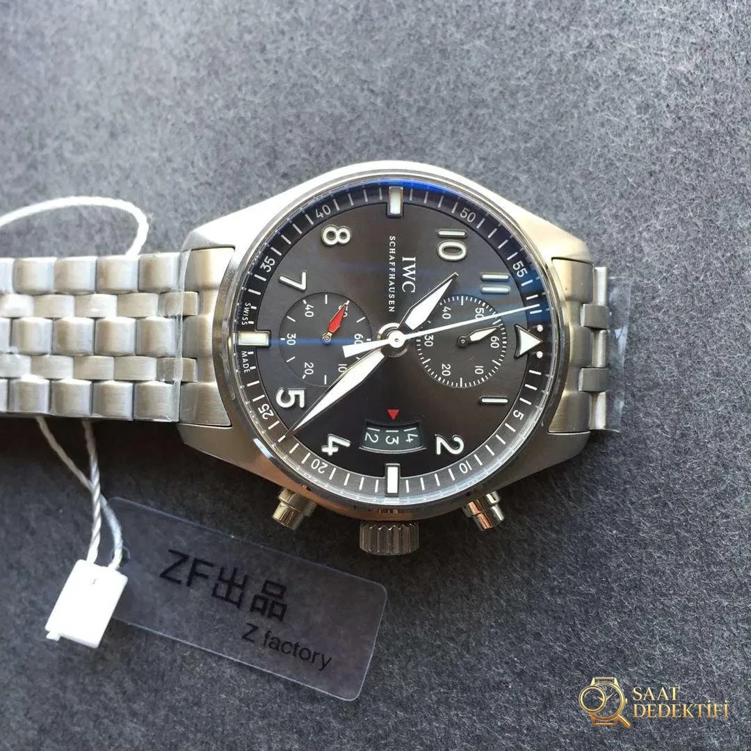 IWC IW387804 Gri Kadran