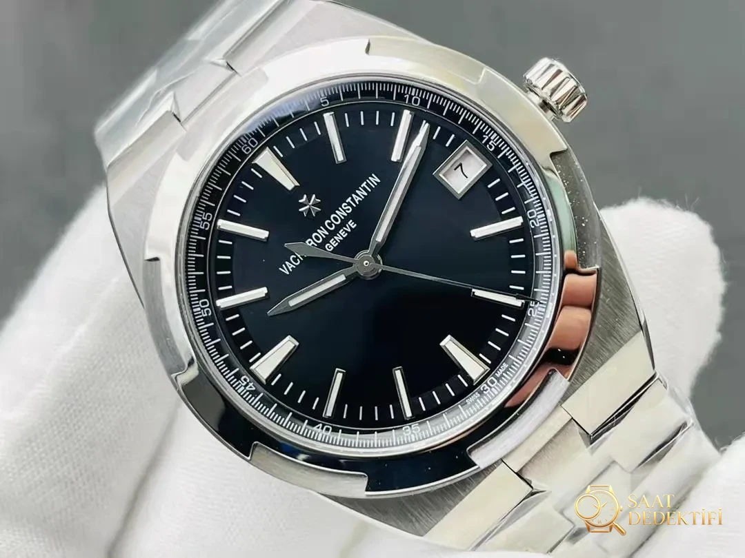 Vacheron Constantin Overseas 4500V Siyah Kadran