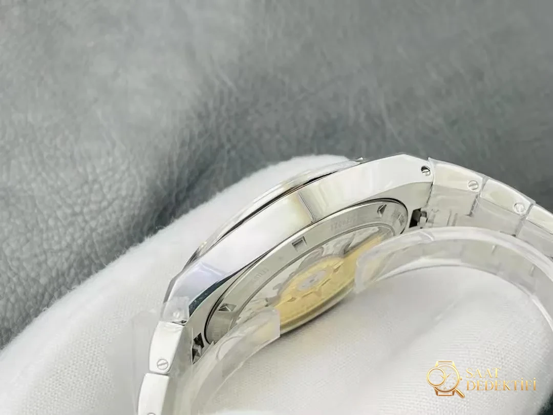 Vacheron Constantin Overseas 4500V Kasa