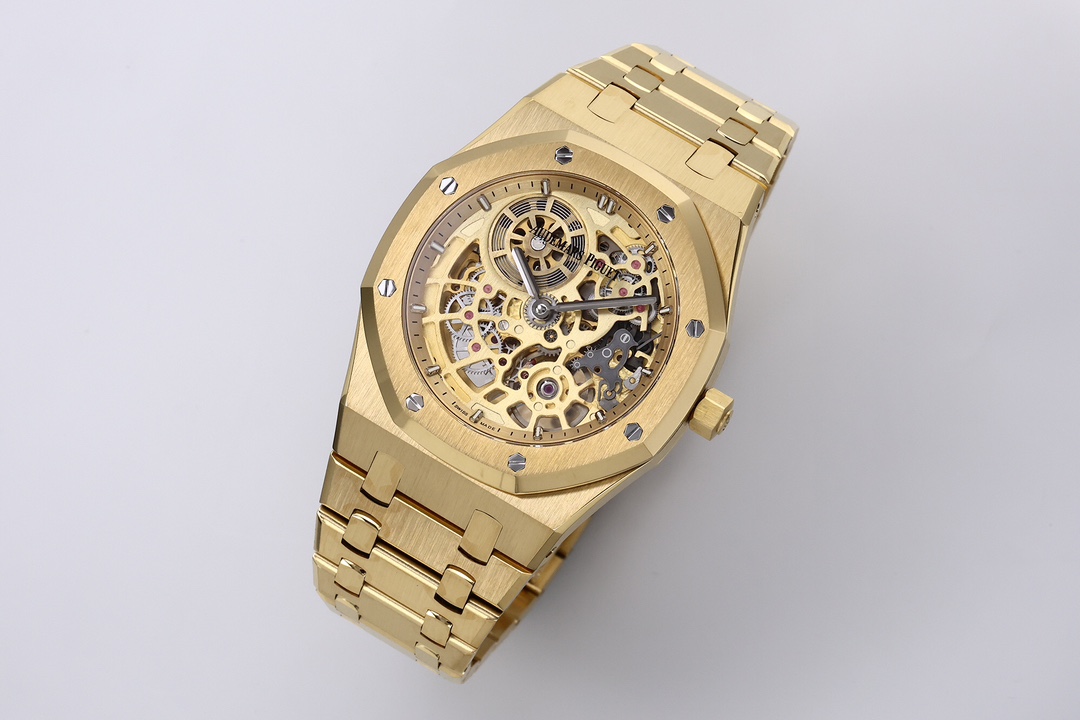 ZFFactory 2025'in özenle hazırlanmış yeni eseri — Audemars Piguet AP Royal Oak serisi 16024, bilekteki mekanik ritmiyle lüks ve işçiliğin uyumunu bir araya getiriyor. — 22. fotoğraf