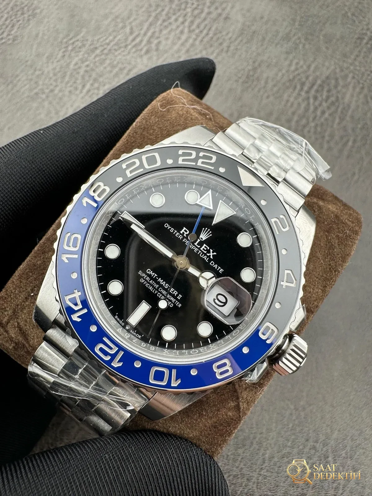Zirvede replika! VS 2025 Rolex GMT Greenwich kola bezel görkemli şekilde geliyor - Genel Açı ve Estetik Duruş