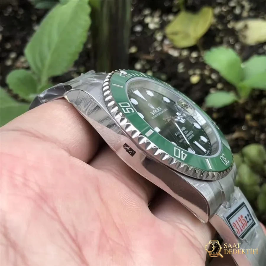 ZZ Rolex Yeşil Submariner V2S 904 Çelik 3135 Mekanizma - Fosfor ve Super-LumiNova Gece Görünümü