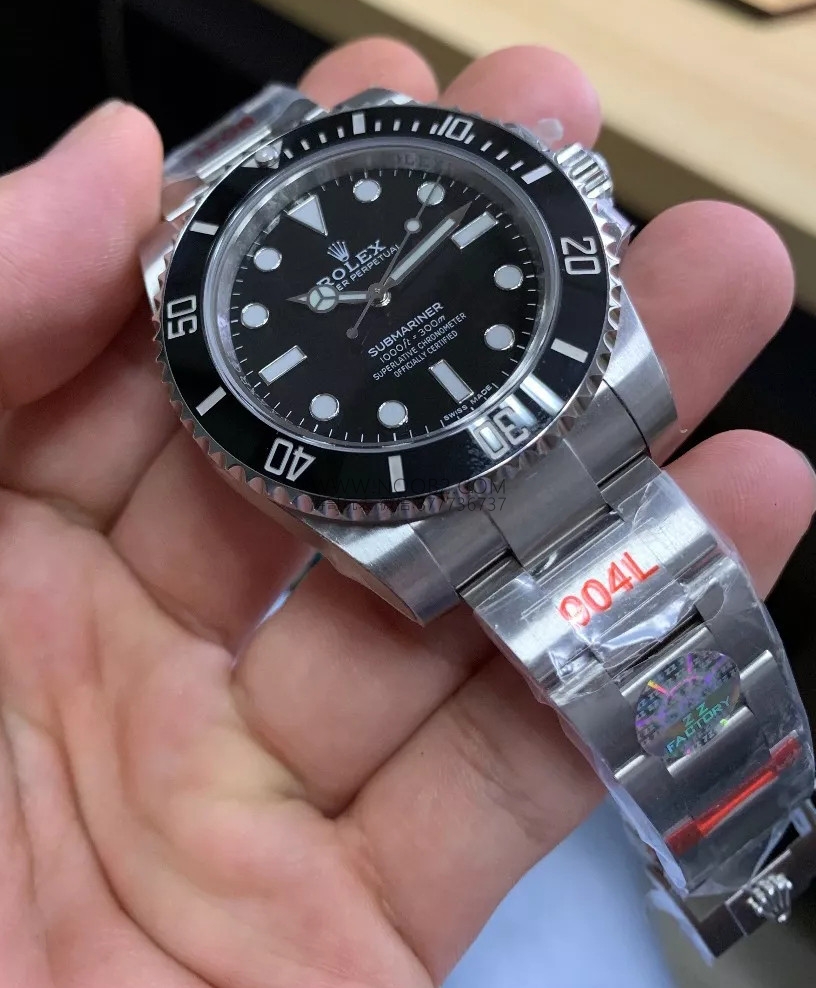 ZZF Factory Rolex Tarihsiz Siyah Submariner 3130 Mekanizmalı 114060-97200 Replika ile Orijinal Karşılaştırmalı İnceleme — 13. fotoğraf