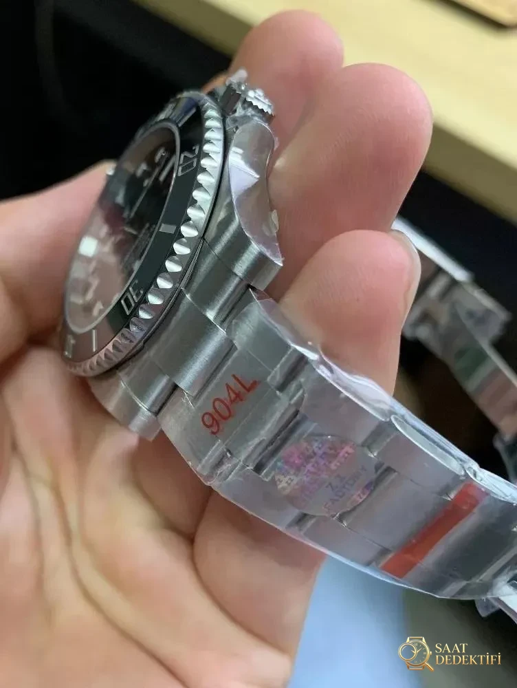 ZZF Factory Rolex Tarihsiz Siyah Submariner 3130 Mekanizmalı 114060-97200 Replika ile Orijinal Karşılaştırmalı İnceleme - Bilezik Bakla Ayrımı ve Pim Yapısı