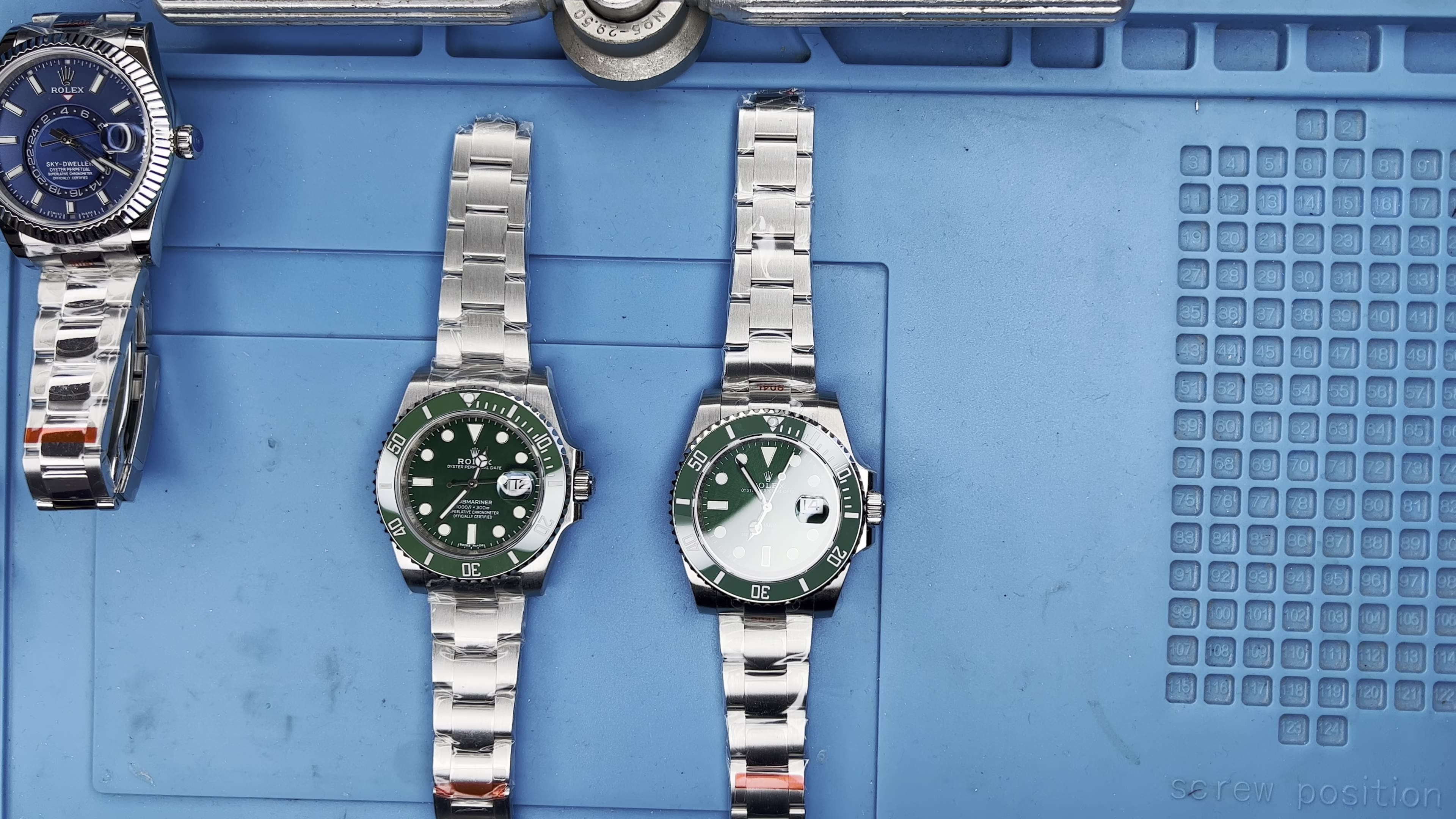 Rolex Submariner 3135 eta saat mekanizma ve 3130 eta saat mekanizma görselleri ayrıntılı